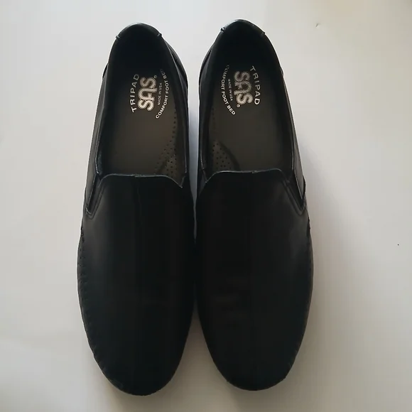 SAS Black Leather Comfort Loafers Women. - Picture 2 of 16